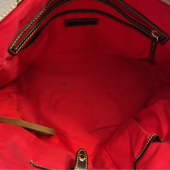 Dooney & Bourke Brown Tan Chevron Bailey Tote - Picture 8 of 14